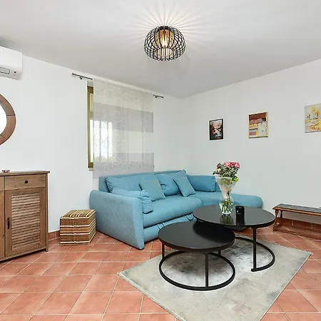 Apartamento Milica 2439 Pula